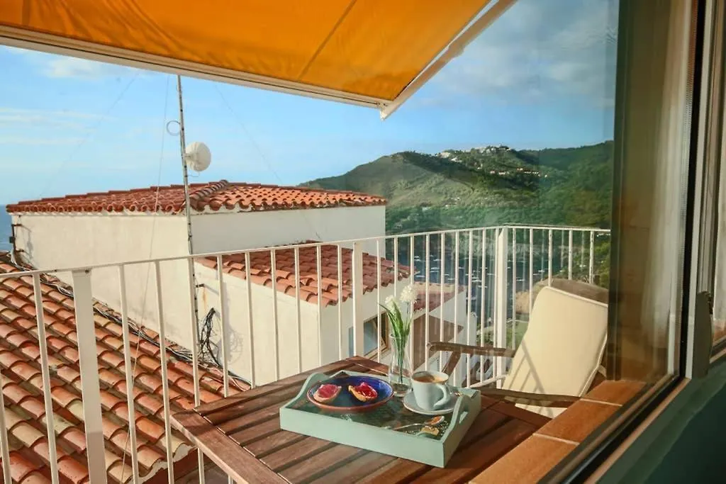 Precioso Apartmento Sobre El Mar, Cap Sa Sal, Begur, Girona 0*, بيغور